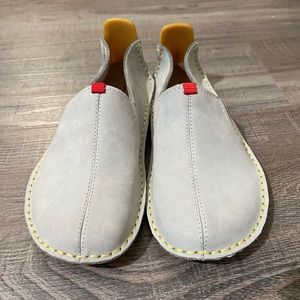 Kids Vivobarefoot Ababa Size 4US/35EU - New!